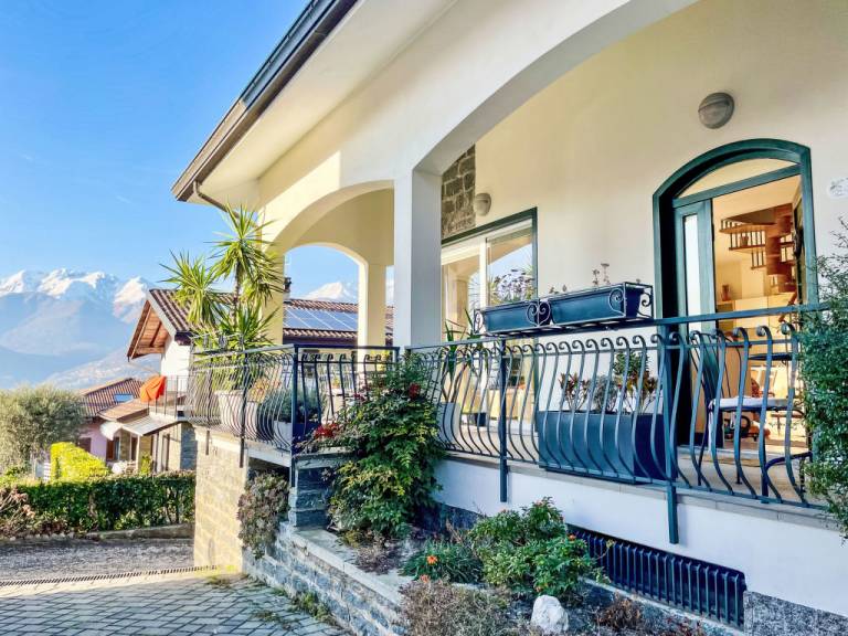 House Colico Piano