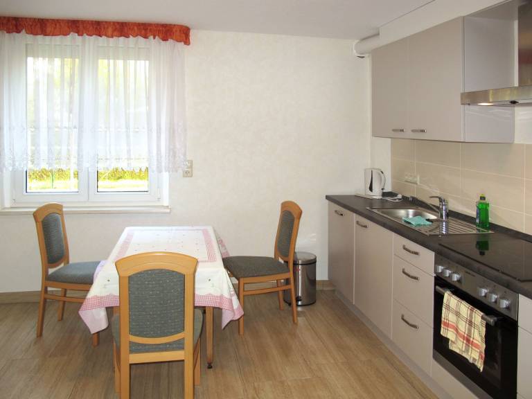 Wonderful holiday apartment with yard, patio & barbeque | Dogs allowed — photo 3
