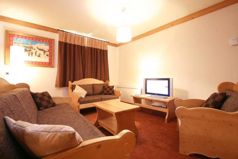 50m from shops, terrace, balcony, parking, tv, ski locker, 62m², Les 2 Alpes in Les Deux Alpes