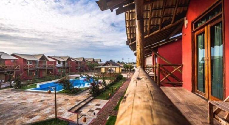 Chalet with pool — photo 3