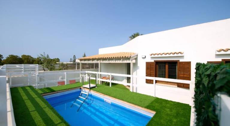 Villa with pool | Next to the beach | Pets are welcome in San Vito Lo Capo