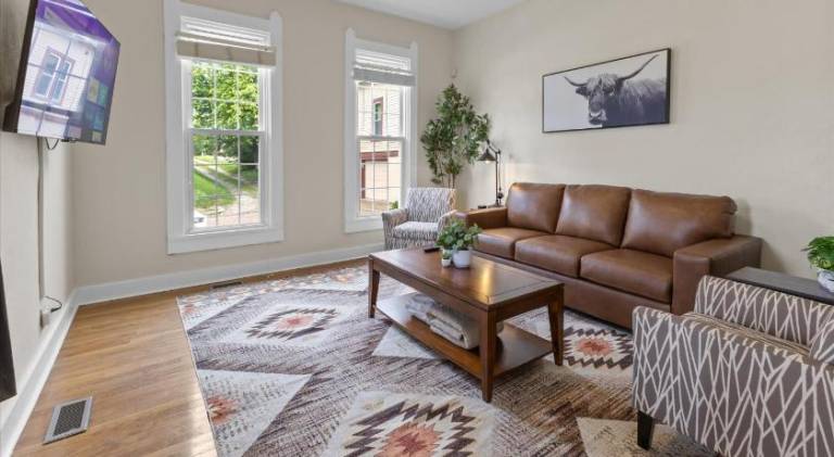 Nice vacation home | Pet-friendly in Marion, IN