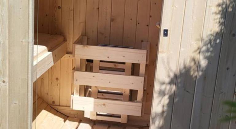 Vacation home with jacuzzi & sauna — photo 3