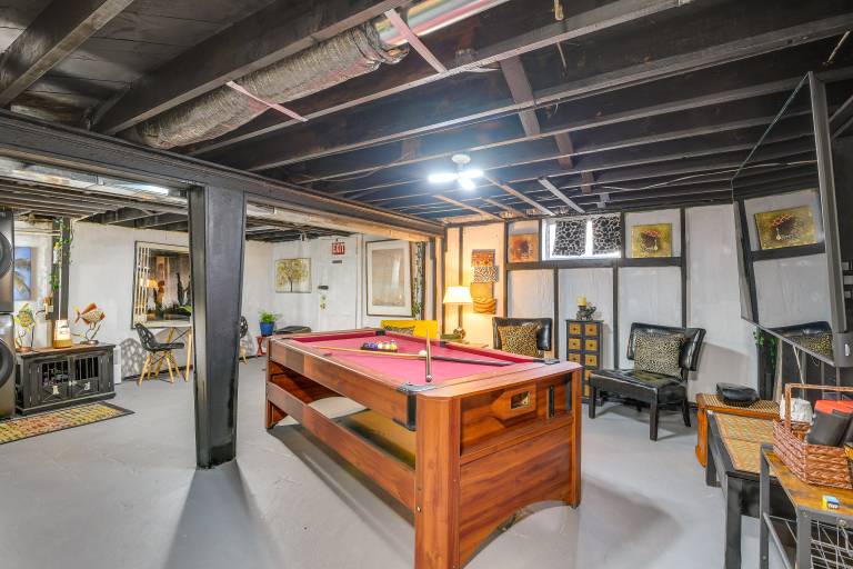 Global Staycation! Scenic Pikesville Family Home — photo 4