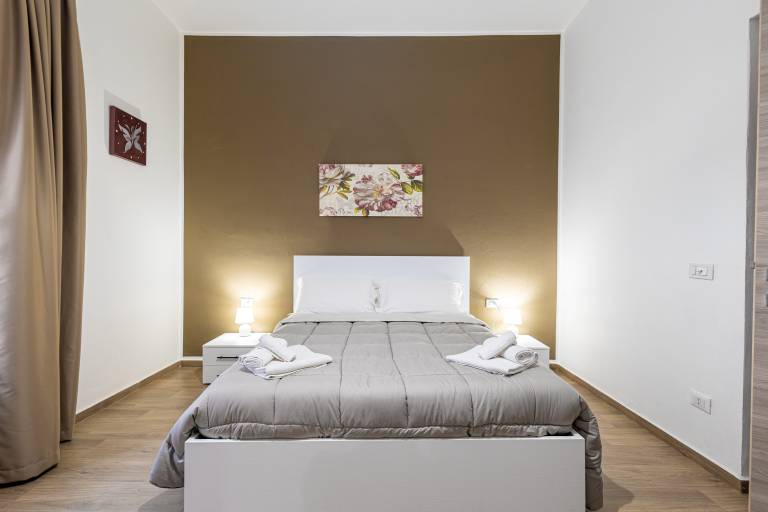 Child-friendly B&B | Near Piazza Pretoria | City view | Pets are welcome — photo 3