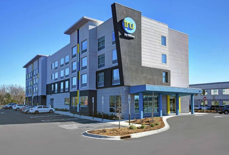 Tru by Hilton Burlington in Burlington, NC
