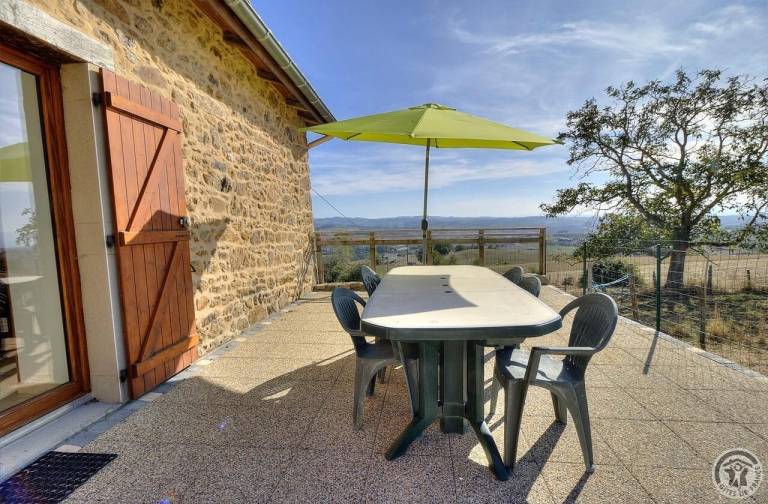 Maison de vacances  Pomeys