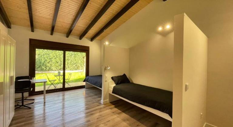 Pleasant rental apartment with garden & terrace | Perfect for remote work | Dogs allowed in Gijon