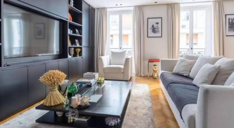 Amazing apartment 2BDR/6PAX next to Champs Elysees — photo 2
