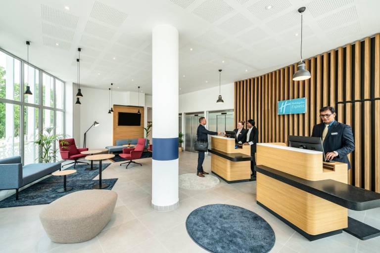 Holiday Inn Express And Suites Reims Rives De Vesle By IHG — photo 3