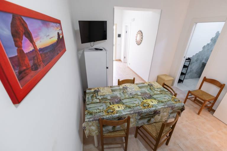 Apartment 'Francesca, Trilo C' with Shared Terrace, Wi-Fi and Air Conditioning — photo 4