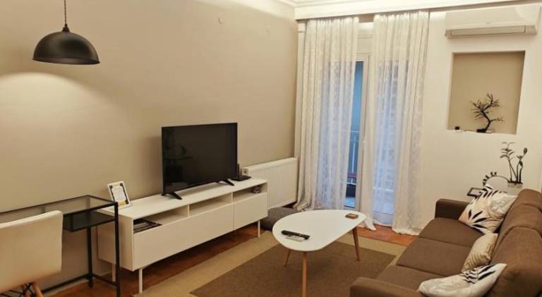 Think Home, exploring the center of Thessaloniki — photo 2
