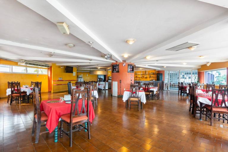 OYO Hotel Casa Blanca — photo 5