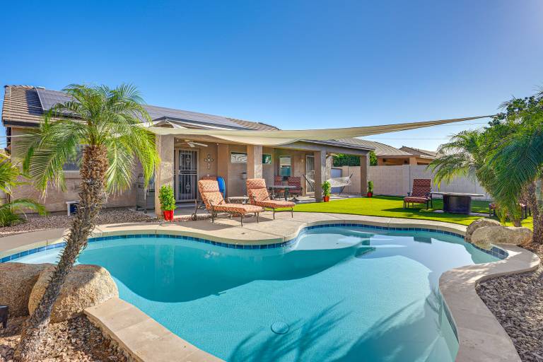Private Outdoor Oasis Surprise Getaway Near Golf