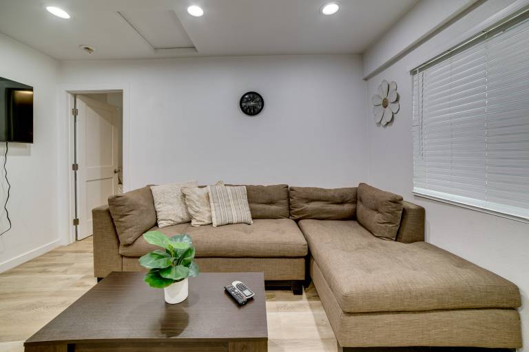 10 Mi to Riverside! Apt Near RUHS Medical Center — photo 5