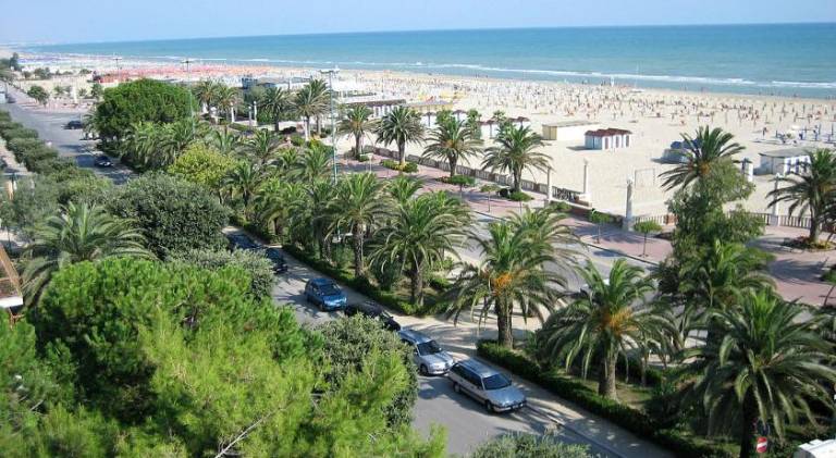 Holiday apartment with 3 rooms for 6 persons — photo 5
