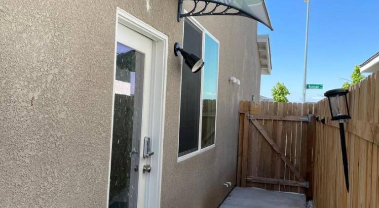 Cozy-Quiet-Spacious Guest Suite in Fresno Clovis California — photo 5