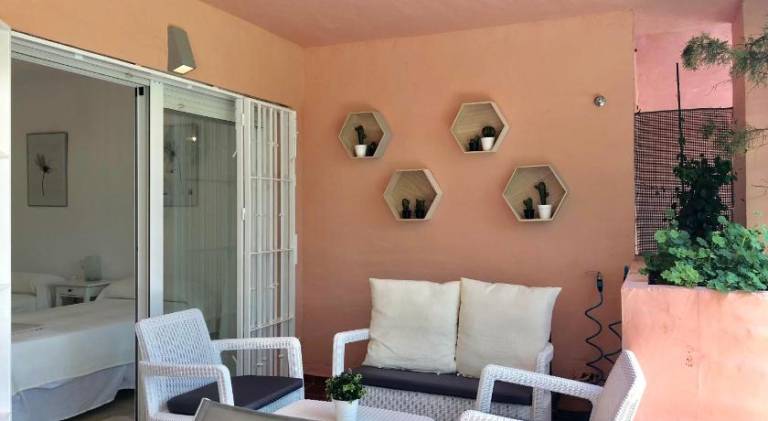 Fully equipped apartment with patio, garden & pool | Good for workation | Dogs allowed — photo 4