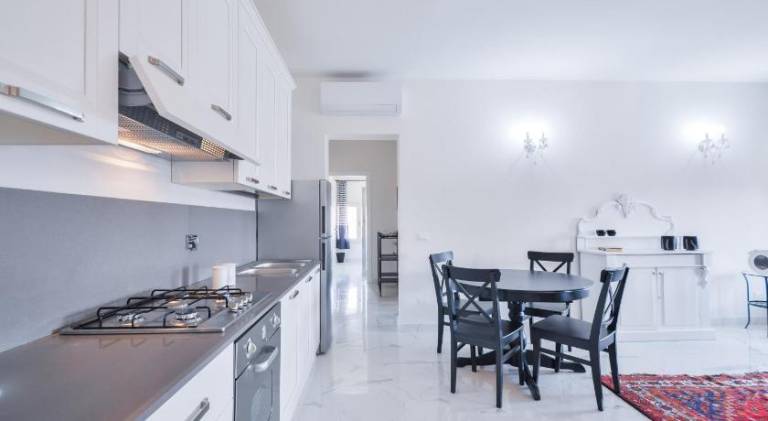 Rental apartment with 2 rooms for 4 persons — photo 3