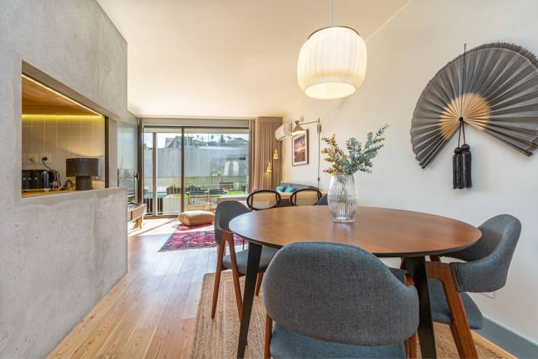 Family-friendly villa with terrace & yard | Pets are welcome — photo 2