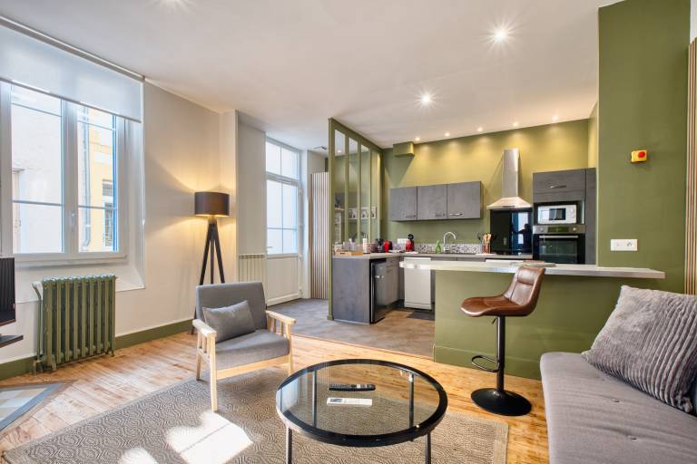 Cosy Apartment in Eymet – Air-Conditioned, for 2 People - Trois Cles in Marmande