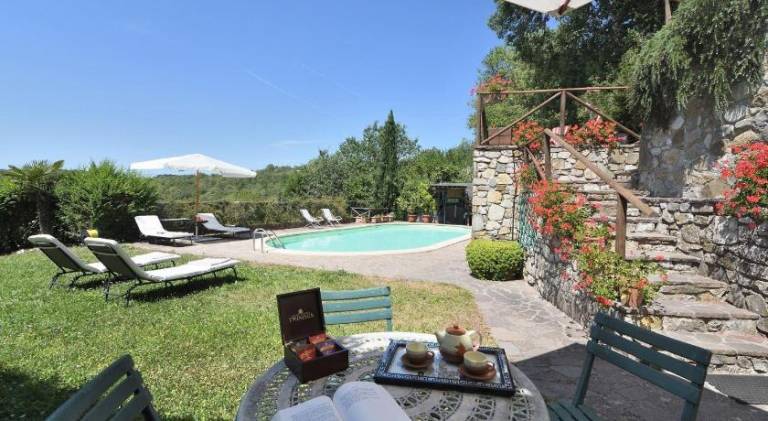 Villa with private pool, patio & barbecue | Pets are welcome — photo 4