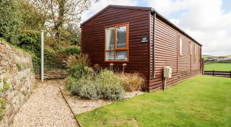 Vacation home with 2 rooms for 4 persons in Tintagel