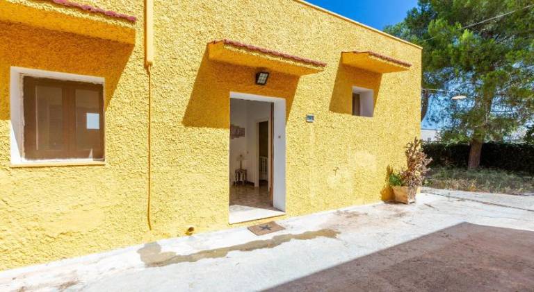 House with 3 rooms for 6 persons in Nardò