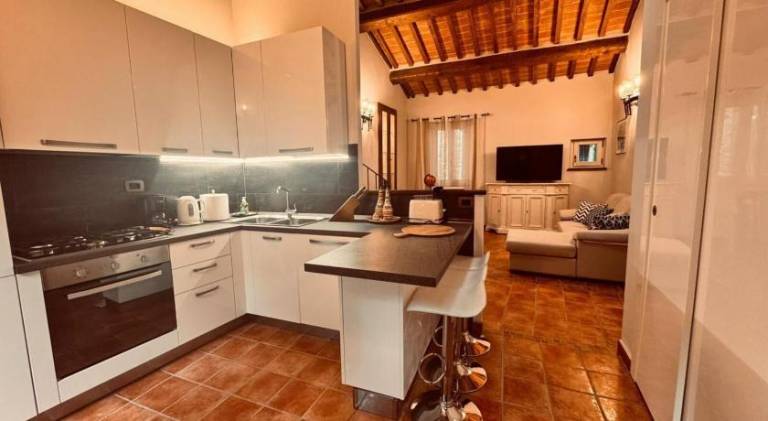 Fully equipped apartment with terrace, garden & hot tub | Pets allowed — photo 3
