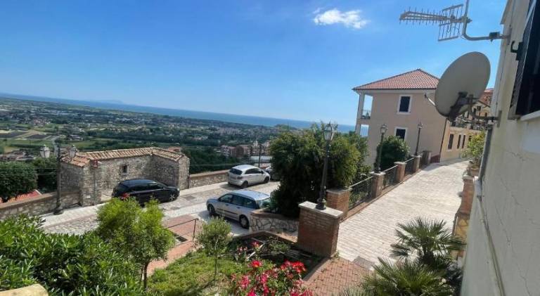 Apartment with 2 rooms for 7 persons in Minturno
