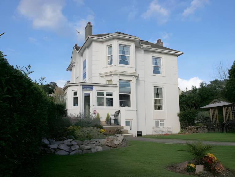 Villa Marina in Torquay