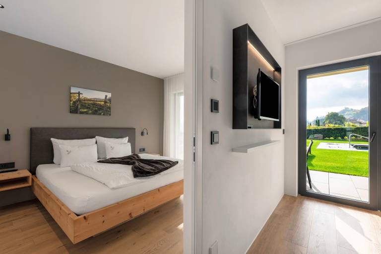 Apartment 'Weingut Gasshof Alma' with Mountain View, Shared Pool and Wi-Fi — photo 2