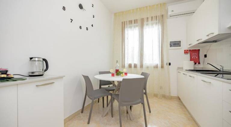 Apartment with 2 rooms for 5 persons — photo 5