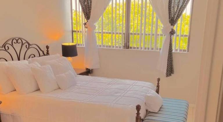 Apartment with 1 room for 4 persons in West Palm Beach, FL