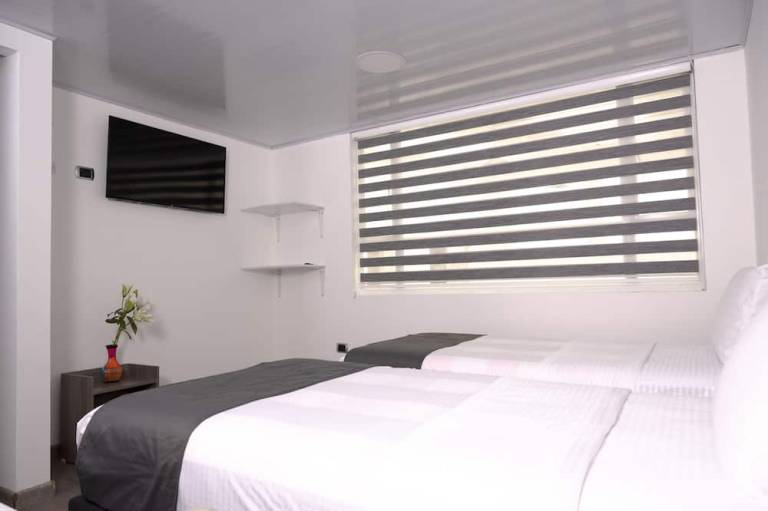 HOTEL MONTEFIORE