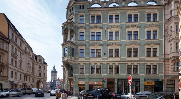 Big holiday apartment | Near Prague astronomical clock | Pets allowed — photo 4