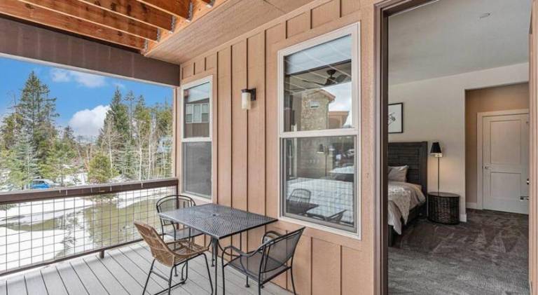 Vacation home with jacuzzi — photo 4