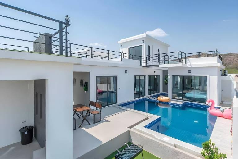 Modern Enjoy Pool Villa Hua-hin in Hua Hin