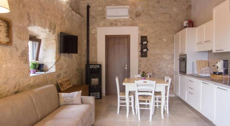 House with 1 room for 5 persons — photo 4