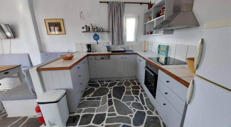 Styfilia Beachfront Apartment - First Floor — photo 4