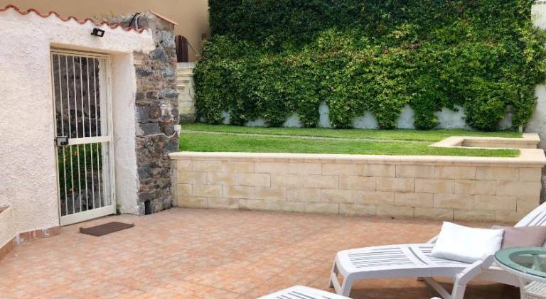 Vacation home with 2 rooms for 5 persons in Acireale