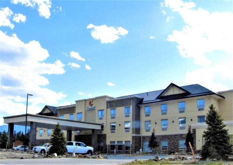 Comfort Inn & Suites in Valemount, BC
