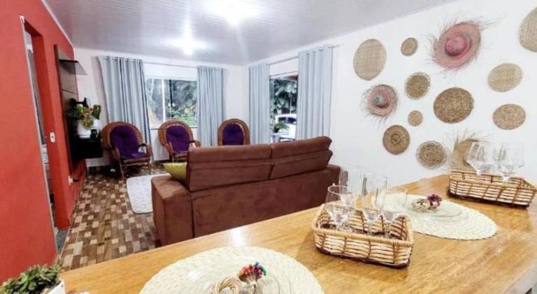 Charming vacation home | Pet-friendly — photo 3