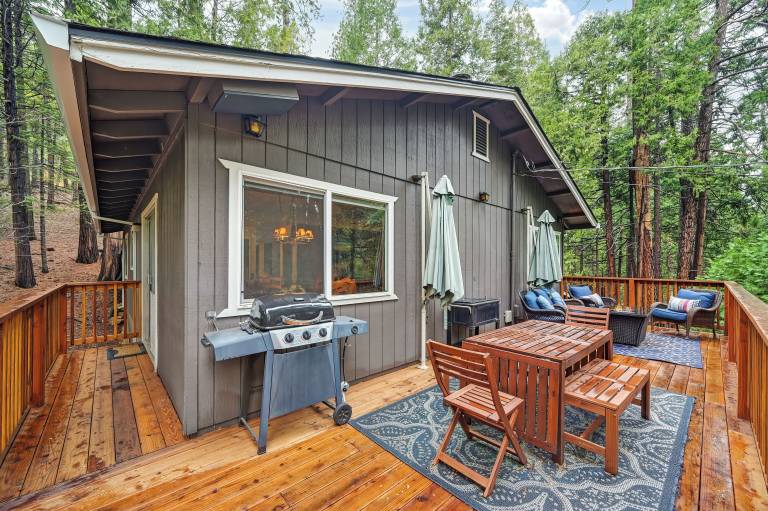 Cabin Arnold