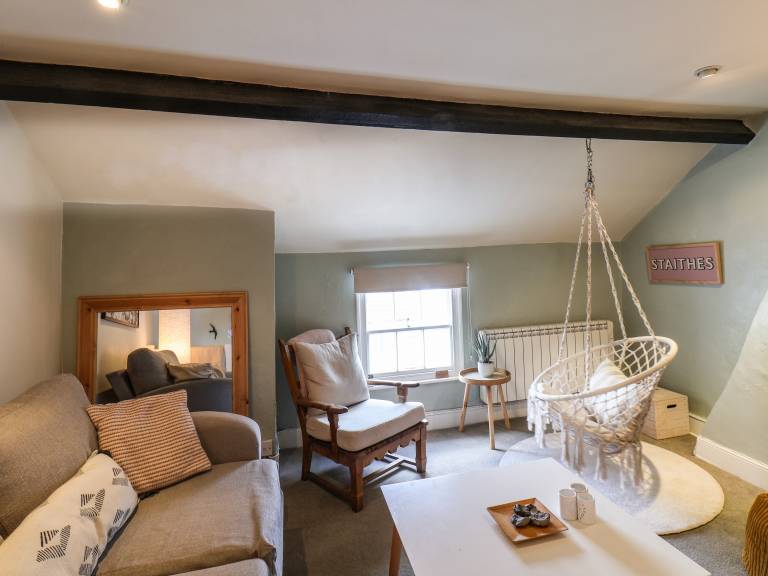 Family-oriented cottage with yard | Beach view | Pets are welcome — photo 5