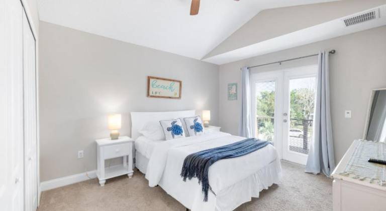 Vacation home with pool | Good for workation | Pet-friendly — photo 2
