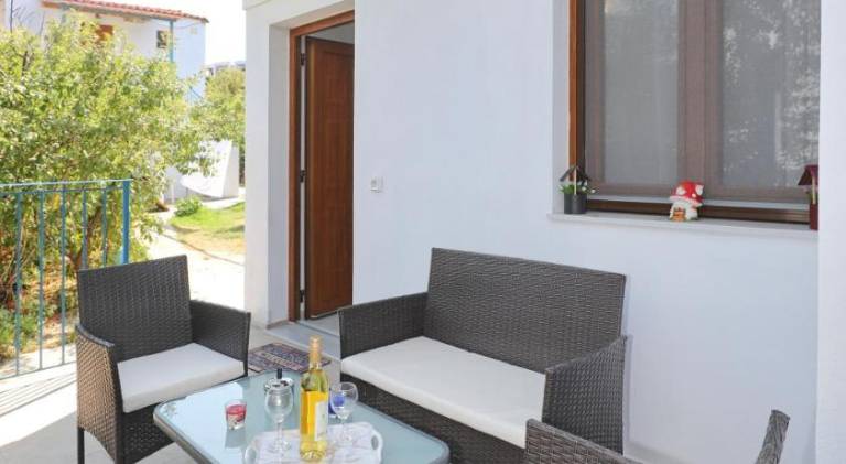 Rental apartment with terrace & yard | Perfect for remote work — photo 4