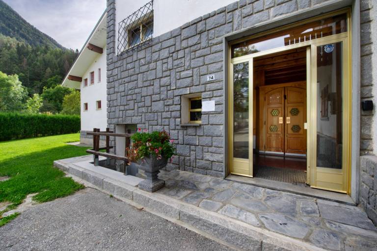Holiday Apartment "La Tua Casa A Brusson" with Mountain View & Shared Garden in Aosta