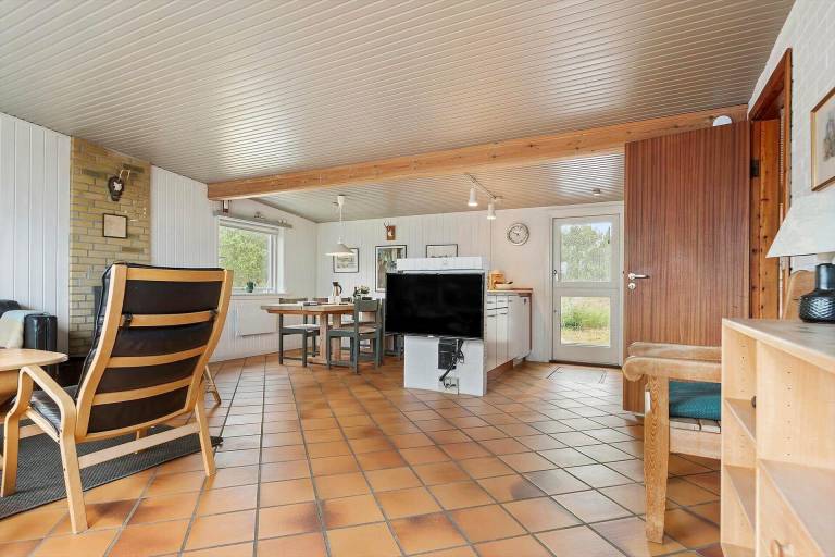Vacation home with barbecue, patio & sauna — photo 5