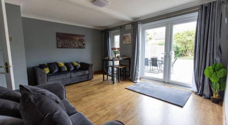Holiday apartment with 3 rooms for 6 persons in Shrewsbury